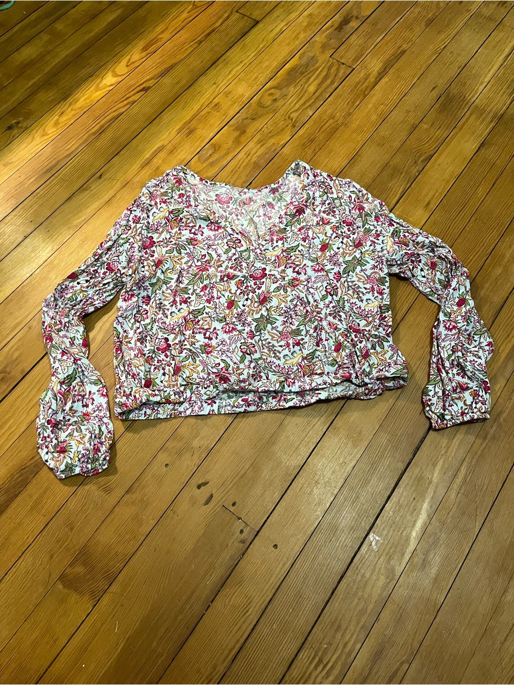 Floral Long Sleeve Shirt Size Medium Cottage Core business casual v neck blouse
